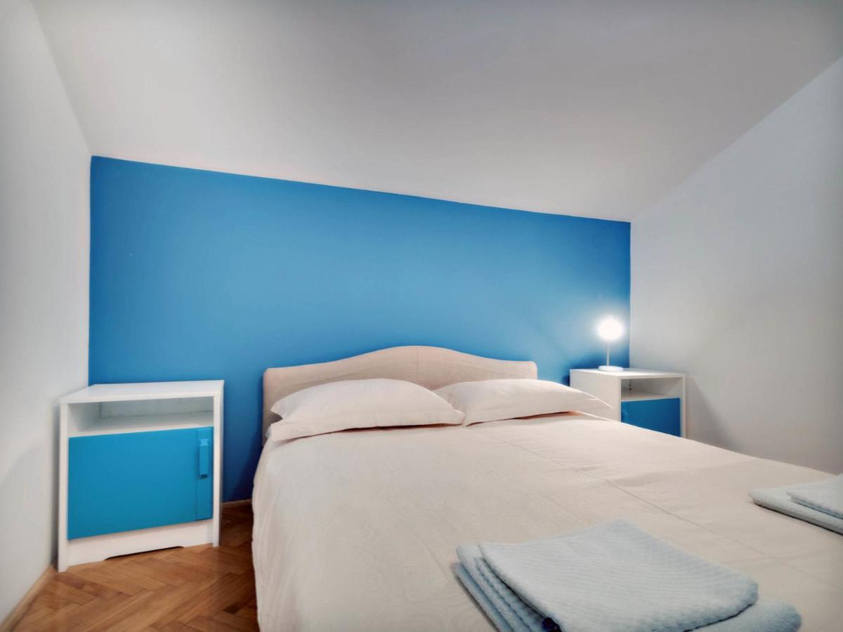 Apartments Zizic Vodice Zimmer foto