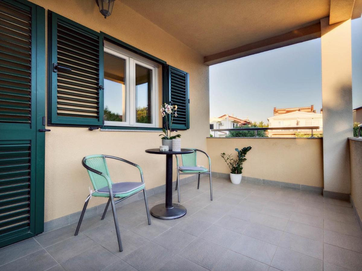 Apartments Zizic Vodice Zimmer foto