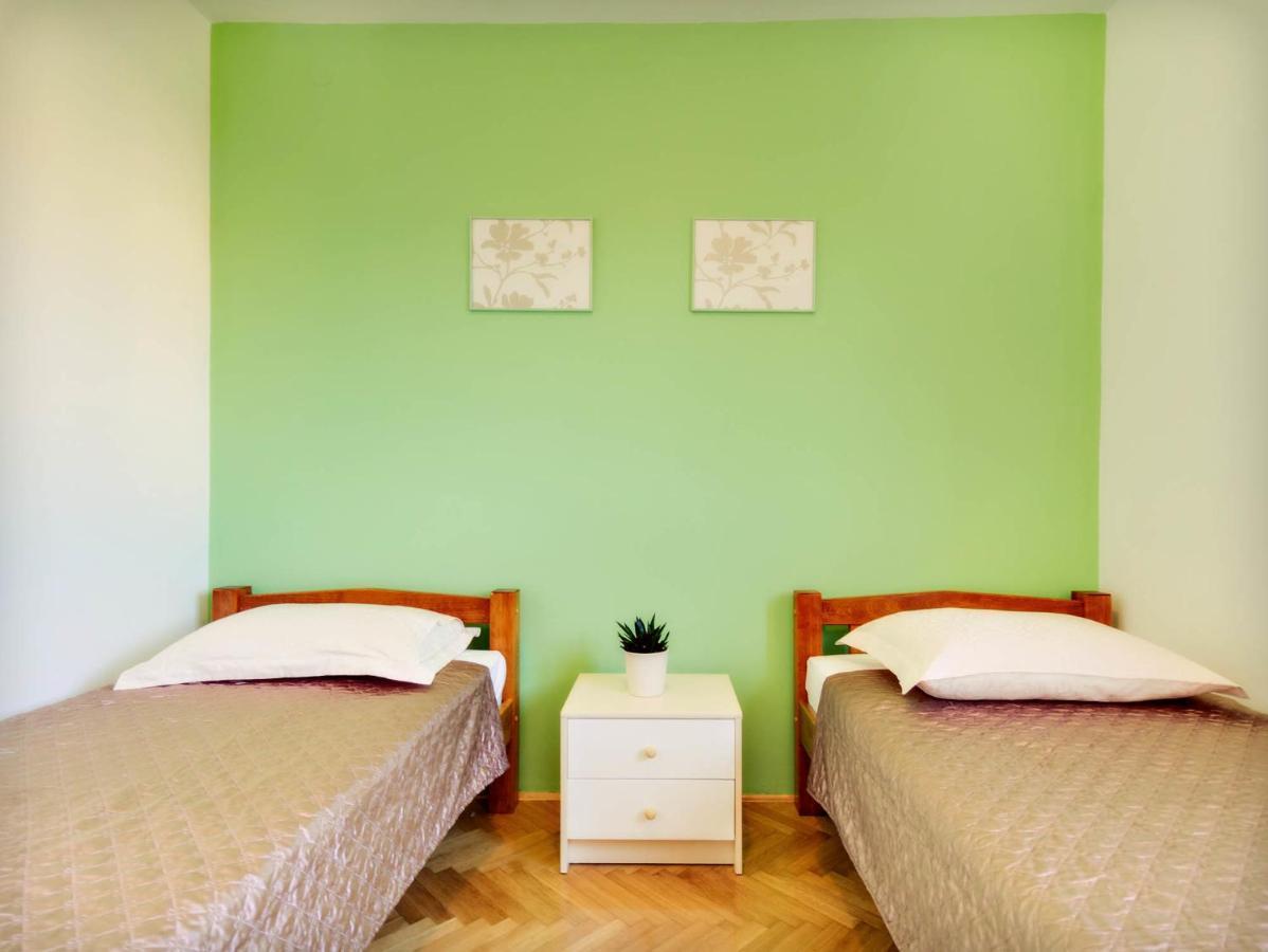 Apartments Zizic Vodice Zimmer foto