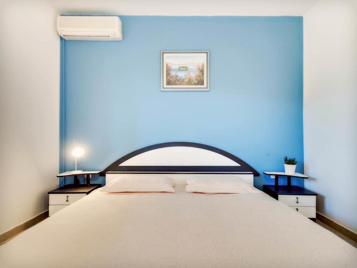 Apartments Zizic Vodice Exterior foto