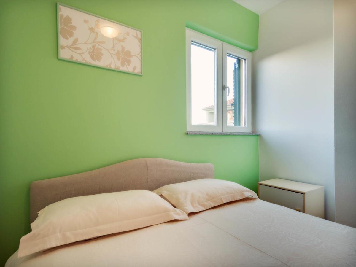 Apartments Zizic Vodice Zimmer foto